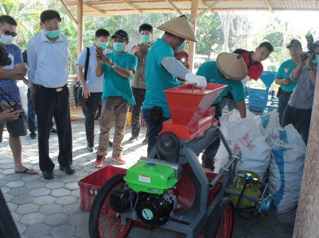 Demo Mesin Kubota Gasoline Set Converter Gas 46 kubota gasoline