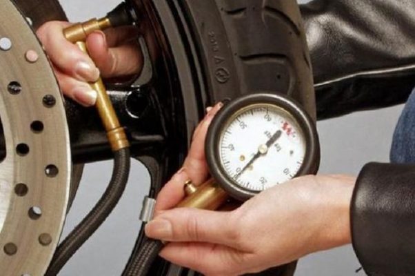 Penyebab Ban Motor Tiba-tiba Pecah? 4 Penyebab Ban Motor Tiba-tiba Pecah? 4