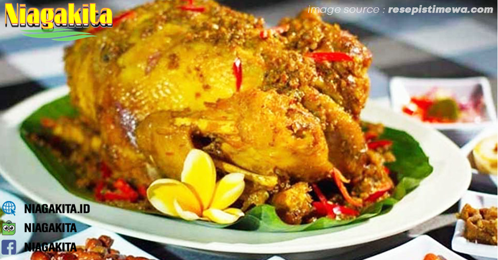 Ayam betutu merupakan makanan khas dari bali yang bahan utamanya adalah